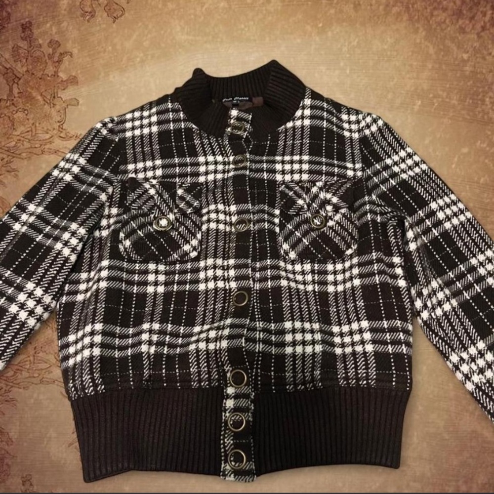 Cielo Classic Brown & White plaid button-up sweater with grommet details
